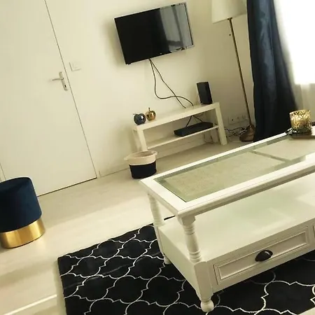 En élégance - Pont Rousseau Apartamento